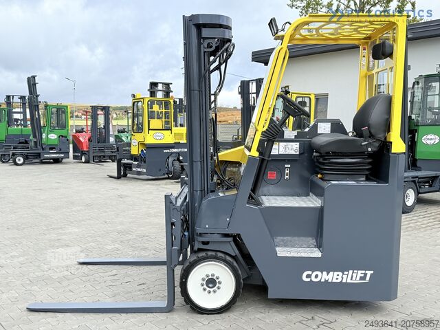 Wózek widłowy czterokierunkowy Combilift CB4000 TRIPLEX 5200 FREE-LIFT POSITIONER