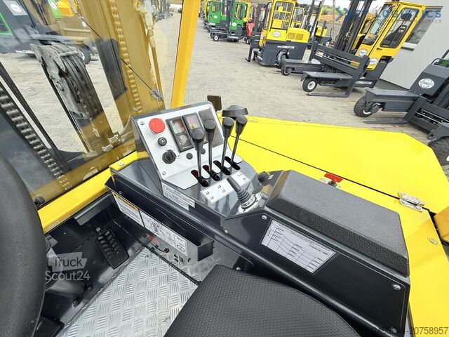 Wózek widłowy czterokierunkowy Combilift CB4000 TRIPLEX 5200 FREE-LIFT POSITIONER