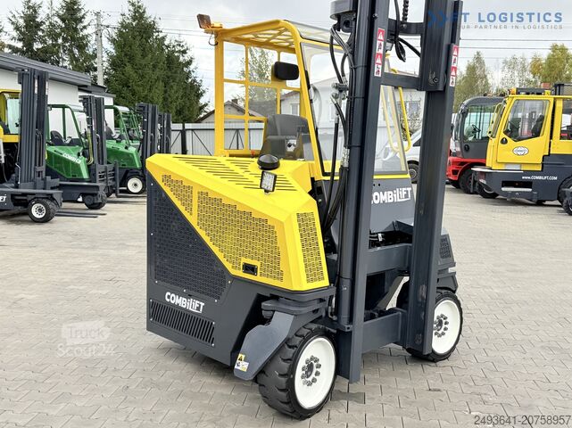 Wózek widłowy czterokierunkowy Combilift CB4000 TRIPLEX 5200 FREE-LIFT POSITIONER