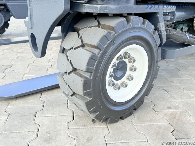 Wózek widłowy czterokierunkowy Combilift C4500 DUPLEX 4500 FREE LIFT - POSITIONER