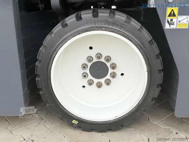 Wózek widłowy czterokierunkowy Combilift CB2500 DUPLEX 4100 DIESEL FREE-LIFT