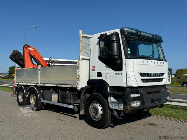 Iveco 330 6x4 met Palfinger PK 18500 kraan Iveco 330 6x4 with Palfinger PK 18500 crane