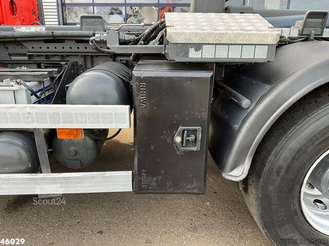 System med krokarm Renault Kerax 460 8x4 Palfinger 16 Tonmeter laadkraan