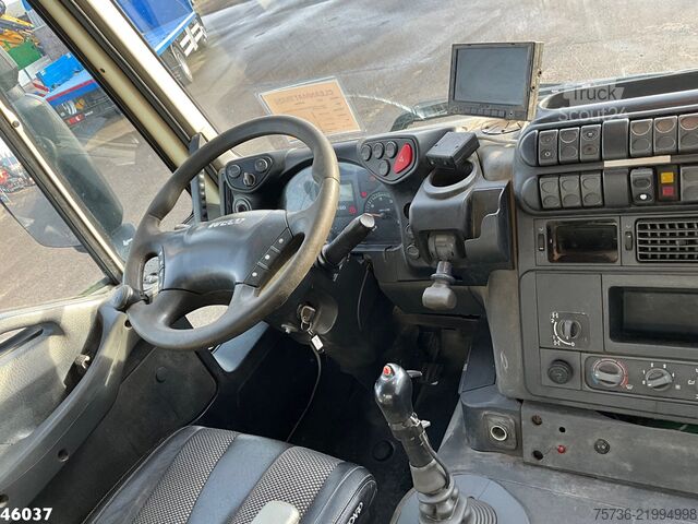 Volquete Iveco Trakker AD260T36 6x4 Kipper 12m³ Manual Full st...