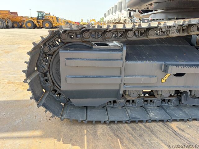 Pelle sur chenilles Hyundai R215L