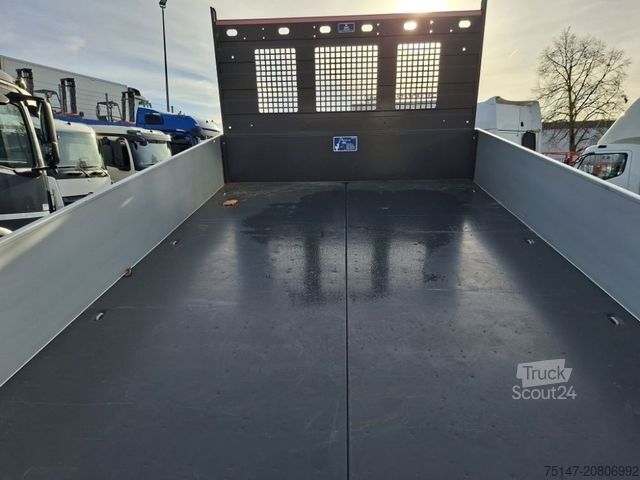 Savitarnos furgonas FUSO eCanter 4C15e 3-Sitzer Scattolini Kipper Staubox