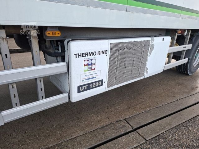 Koeltrailers 18 to 2-Achs Meat 6 Rohrbahnen Thermo King