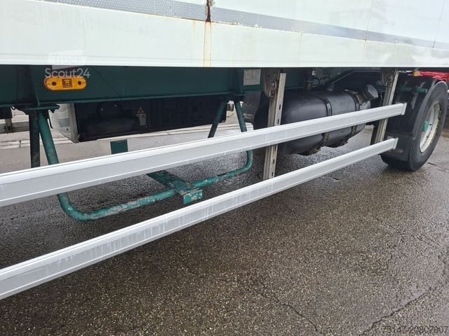 Reefer trailer  18 to 2-Achs Meat 6 Rohrbahnen Thermo King
