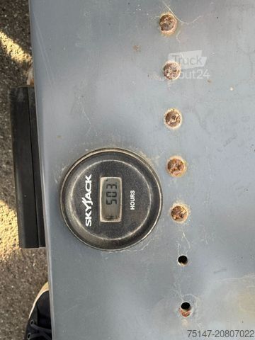 Piattaforma di lavoro Skyjack SJ III 4632 elektr. Hebebühne AH 11,58 m