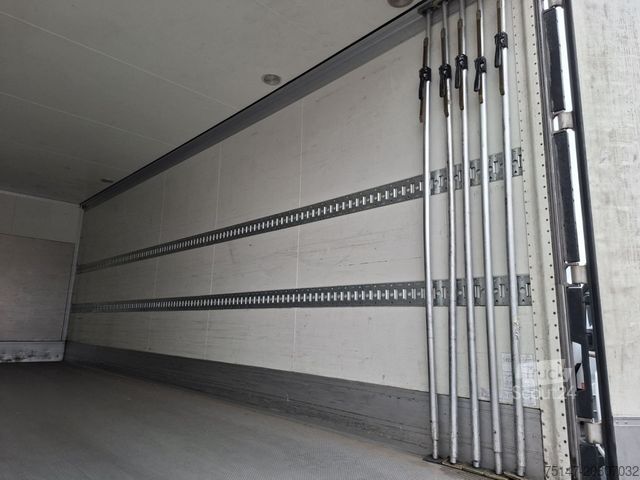 Rimorchio a cassetta SCHMITZ CARGOBULL 18 t 2-Achs Anhänger Koffer isoliert Portaltüren