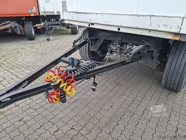 Rimorchio a cassetta SCHMITZ CARGOBULL 18 t 2-Achs Anhänger Koffer isoliert Portaltüren