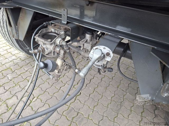 Rimorchio a cassetta SCHMITZ CARGOBULL 18 t 2-Achs Anhänger Koffer isoliert Portaltüren