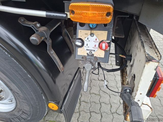 Rimorchio a cassetta SCHMITZ CARGOBULL 18 t 2-Achs Anhänger Koffer isoliert Portaltüren