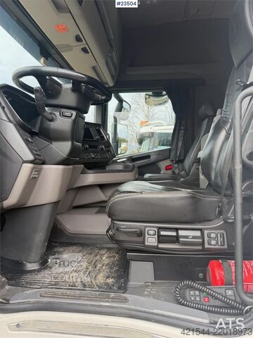 Chassis com cabina Scania R580 6x2 Chassis