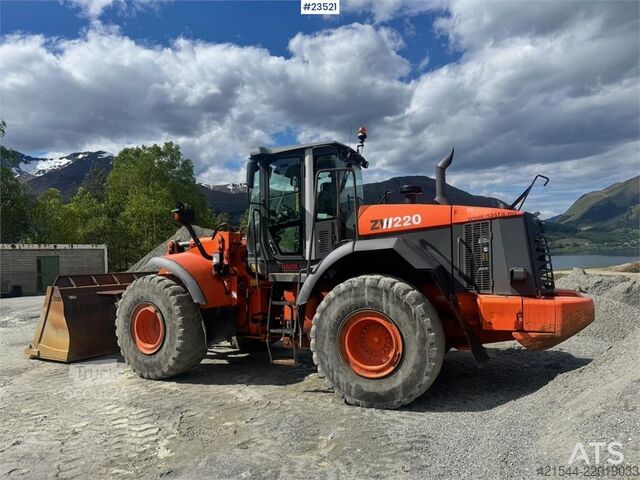 Radlader Hitachi ZW220 Wheel Loader w/Bucket – Rebuilt Engine WATCH