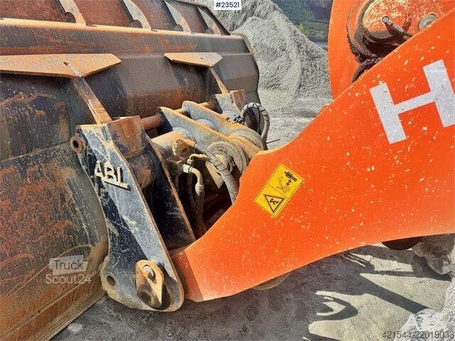 Radlader Hitachi ZW220 Wheel Loader w/Bucket – Rebuilt Engine WATCH