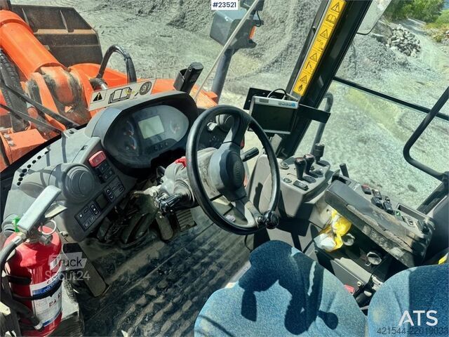 Nakladač Hitachi ZW220 Wheel Loader w/Bucket – Rebuilt Engine WATCH