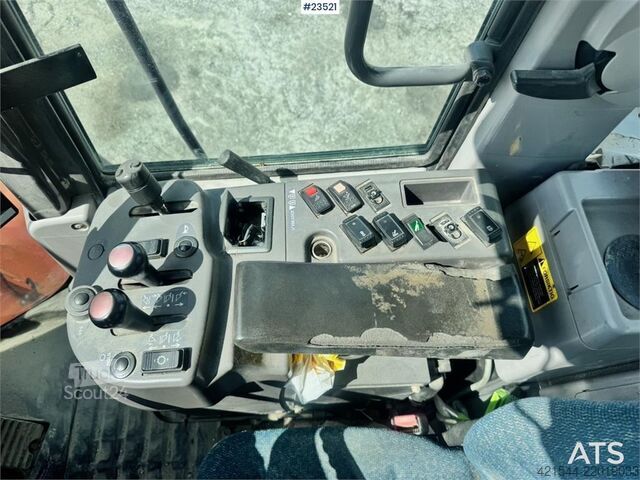 Nakladač Hitachi ZW220 Wheel Loader w/Bucket – Rebuilt Engine WATCH