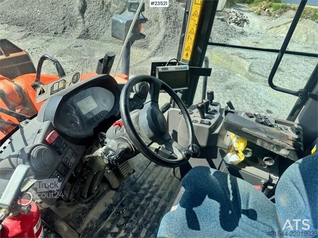 Nakladač Hitachi ZW220 Wheel Loader w/Bucket – Rebuilt Engine WATCH