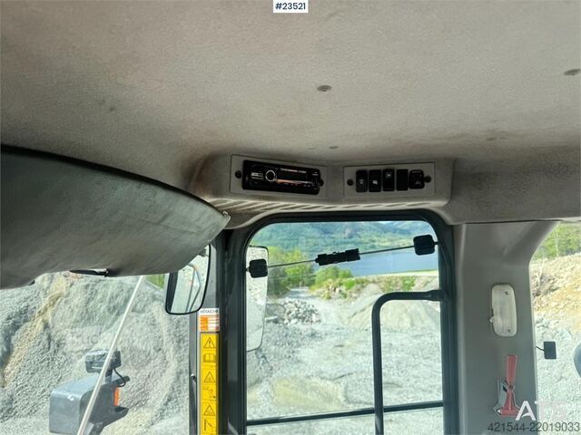 Nakladač Hitachi ZW220 Wheel Loader w/Bucket – Rebuilt Engine WATCH