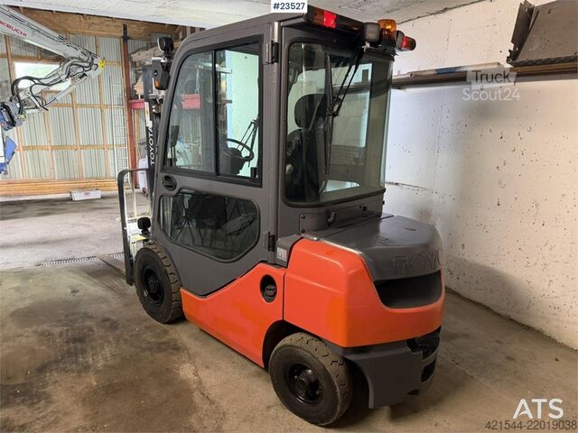 Wózek widłowy Toyota 02-8FDF25 with hydraulic side shift and fork widen