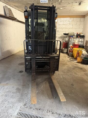 Wózek widłowy Toyota 02-8FDF25 with hydraulic side shift and fork widen