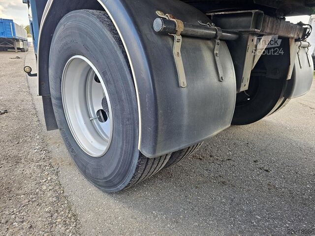 1995 JUMBO DO 300 S / 2 gestuurde assen / BPW-trommelremmen / dubbellucht / liftas JUMBO DO 300 S/   2 X STEERING /BPW DRUM / DOUBLE TIR...