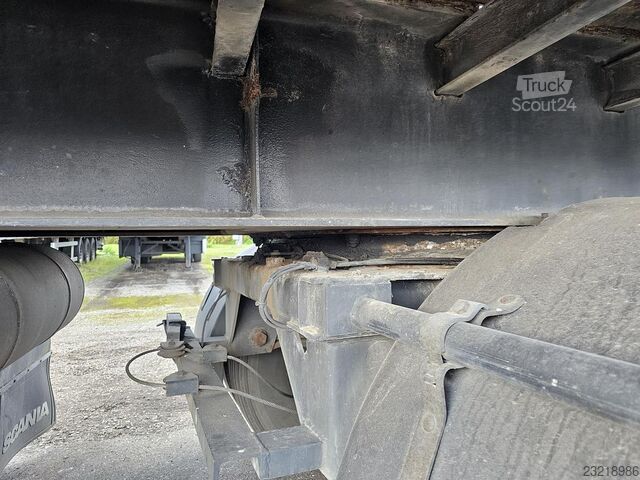 1995 JUMBO DO 300 S / 2 gestuurde assen / BPW-trommelremmen / dubbellucht / liftas JUMBO DO 300 S/   2 X STEERING /BPW DRUM / DOUBLE TIR...