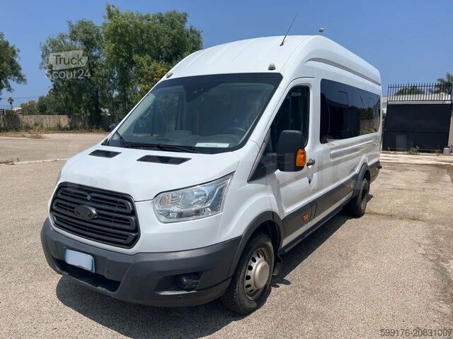 Transport de pasageri Ford Transit
