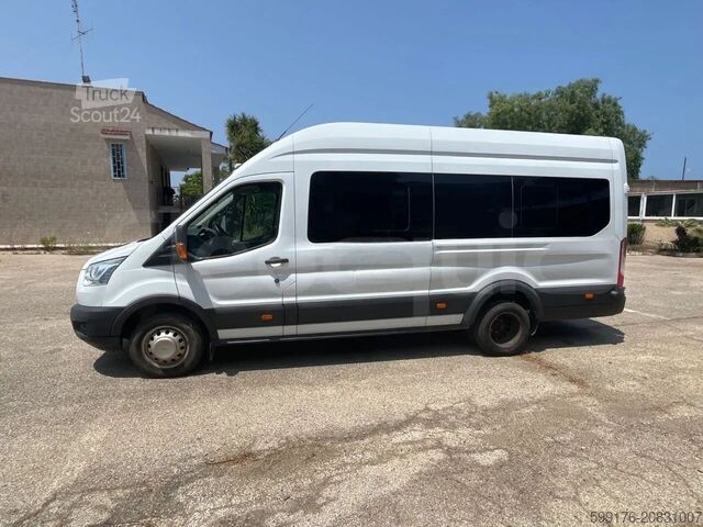 Transport de pasageri Ford Transit