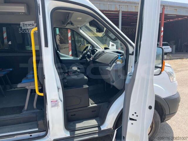 Transport de pasageri Ford Transit