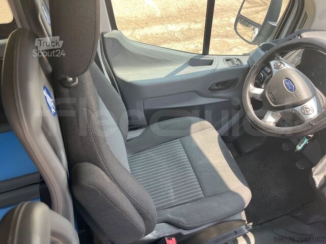 Transport de pasageri Ford Transit