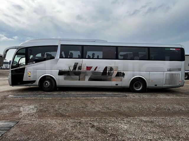 Autoturism Irizar i6