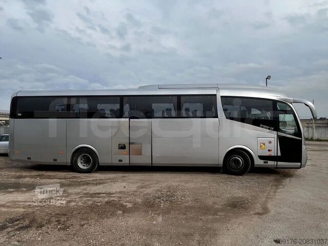 Autoturism Irizar i6