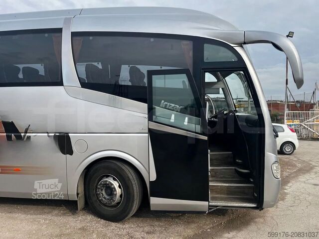 Autoturism Irizar i6