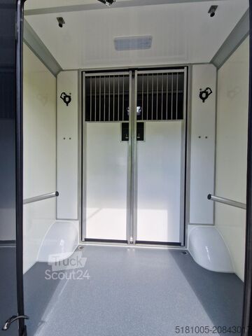 Horse transportation Renault Master STX S5L paardenwagen Pro-Safety uitvoeri...