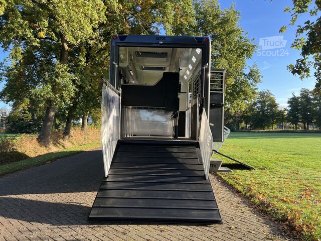 Paarden transport Scania P420 Luxury-line met pop-up en pop-out. id 69