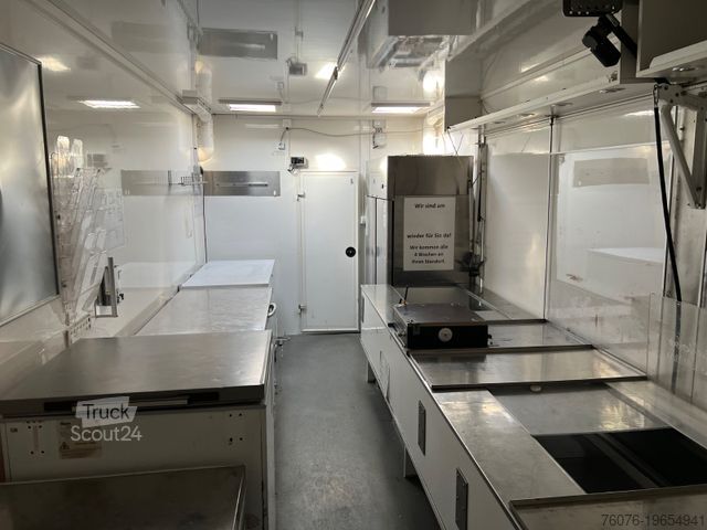 Furgon personalizat IVECO 70C17 Fleisch Theke Solar Heizung Kühler Kamera
