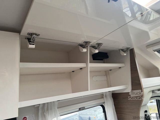 Półzintegrowany kamper CORIGON T Advanced 750 LS Automatik+Solar+Markis+Etrusco