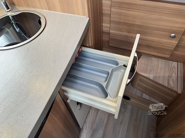 Caravana semiintegrada WEINSBERG CaraLoft 550 MG Markise+TV+Navi+Kamera