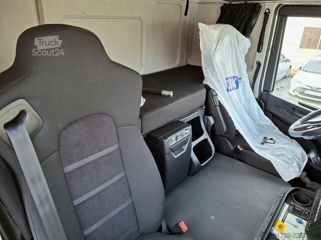 Καινούργιο τρακτέρ Iveco T-Way AT720T54T/P tractor unit / no mile