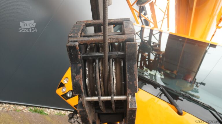 Autokrāna kravas automašīna Liebherr LTM 1050-3.1