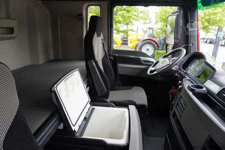 Traktor enhet MAN TGX 33.640 6x4 tractor unit / GVM 70 t