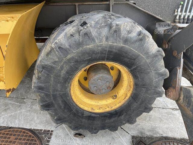Wheel excavator Volvo EW 140 B