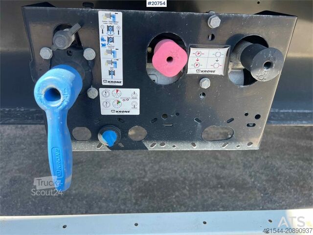 Transport af containere Krone sd 3 axle container semi