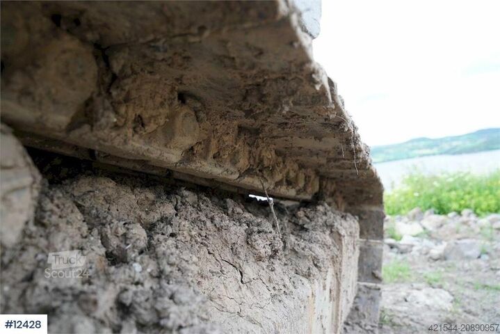 Bæltegraver Volvo EC240CL Crawler Excavator with 2 Buckets