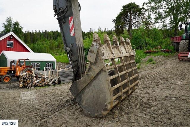 ķēžu ekskavators Volvo EC240CL Crawler Excavator with 2 Buckets