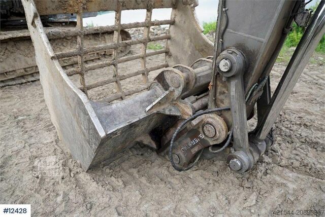 ķēžu ekskavators Volvo EC240CL Crawler Excavator with 2 Buckets