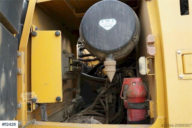 ķēžu ekskavators Volvo EC240CL Crawler Excavator with 2 Buckets