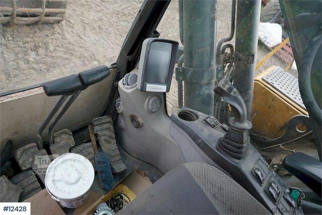 Beltegraver Volvo EC240CL Crawler Excavator with 2 Buckets